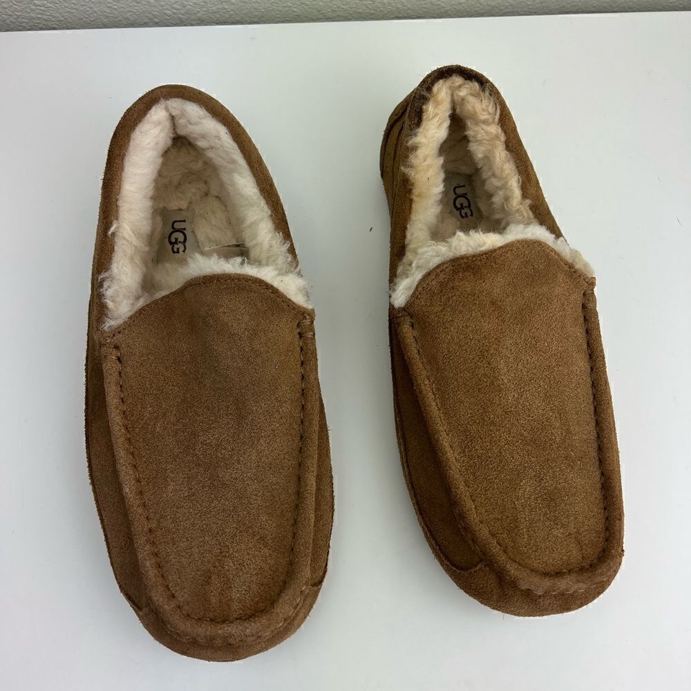 UGG Men's Brown Slippers size 10